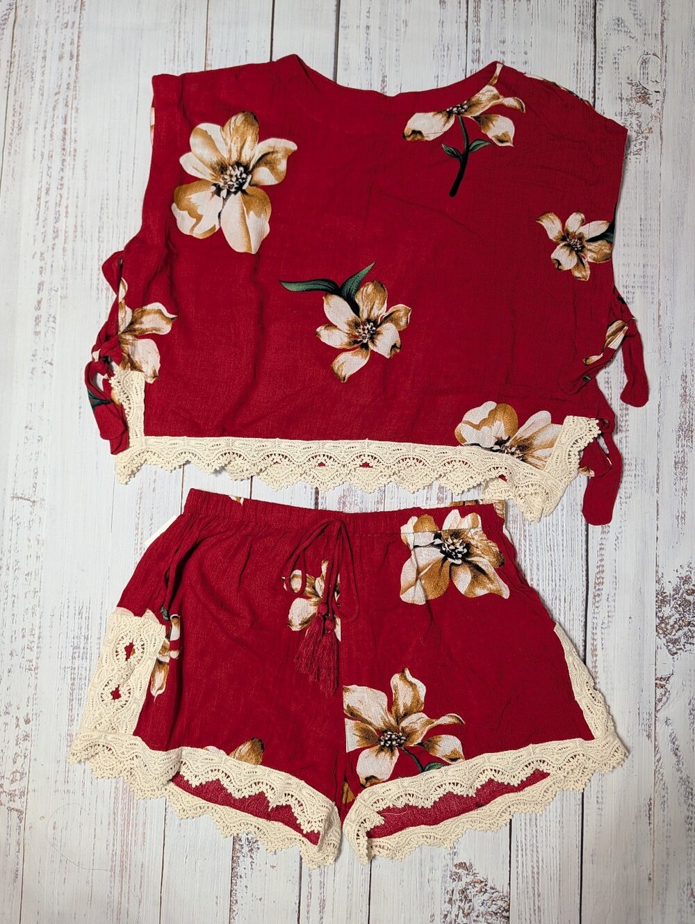 Umgee Women's Maroon Red Floral Eyelet Lace Trim 2-Piece Crop Top and Shorts Set - Picture 2 of 12